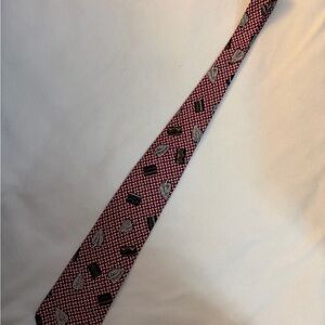 Vintage Guess by Georges Marciano Mens Silk Tie Burgundy Red Leaf Geometric‎ USA
